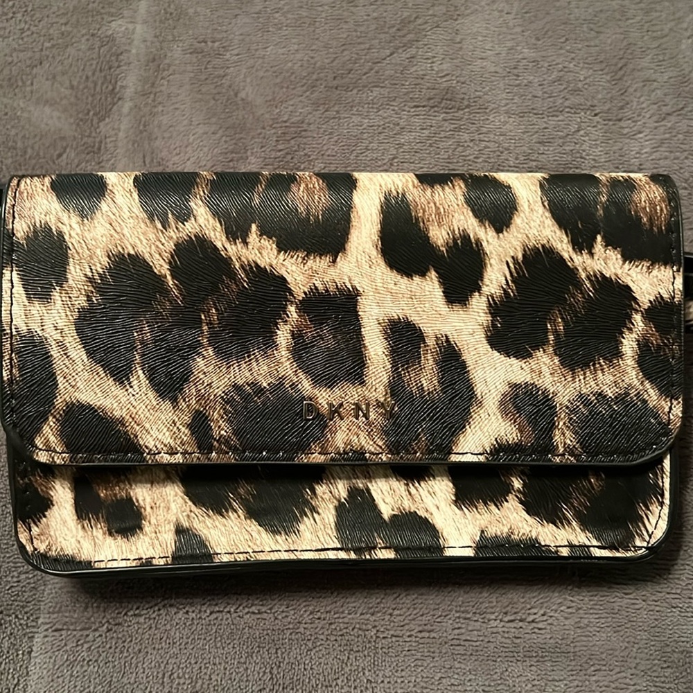 NWOT DKNY belt bag in leopard, size large